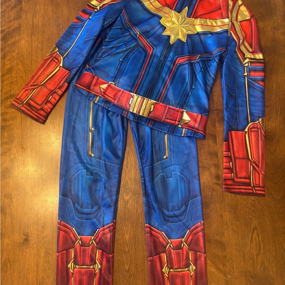 Disney Captain Marvel Costume - Picture 2 of 13